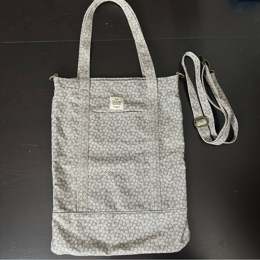 Typo by Cotton On Gray Floral Patterned Tote Bag
